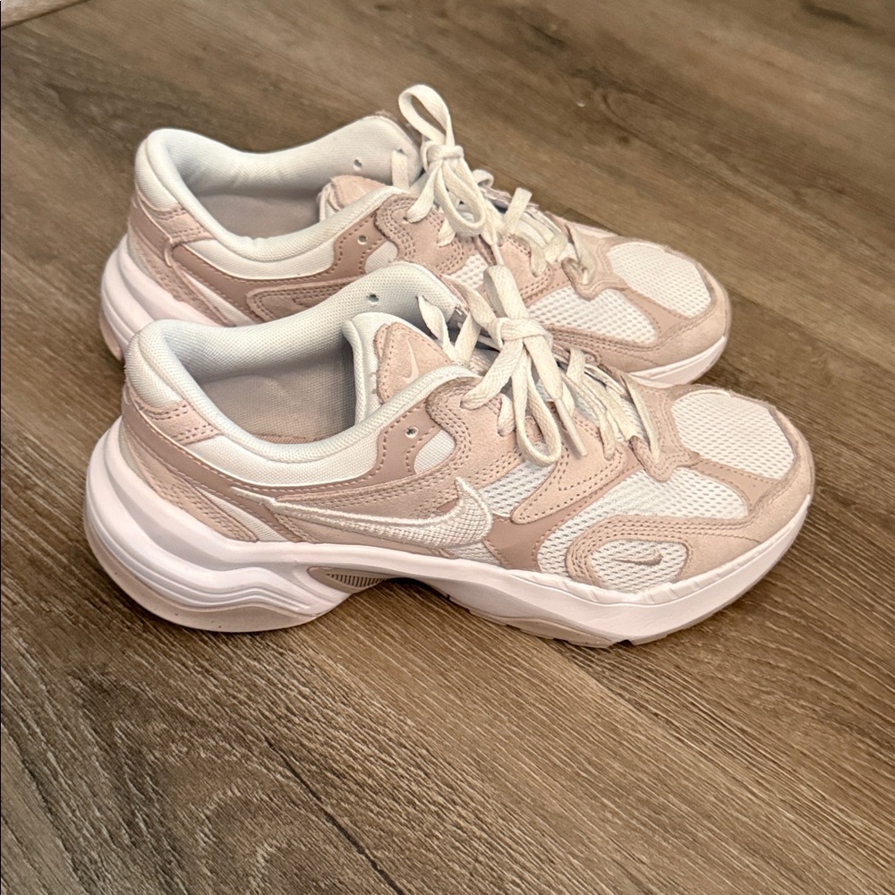 Nike Women's AL8 mauve/white - Picture 2 of 4
